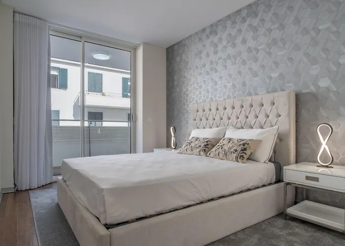 아파트 Movenpick By Interhome 푼샬