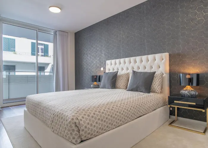 아파트 Movenpick By Interhome 푼샬